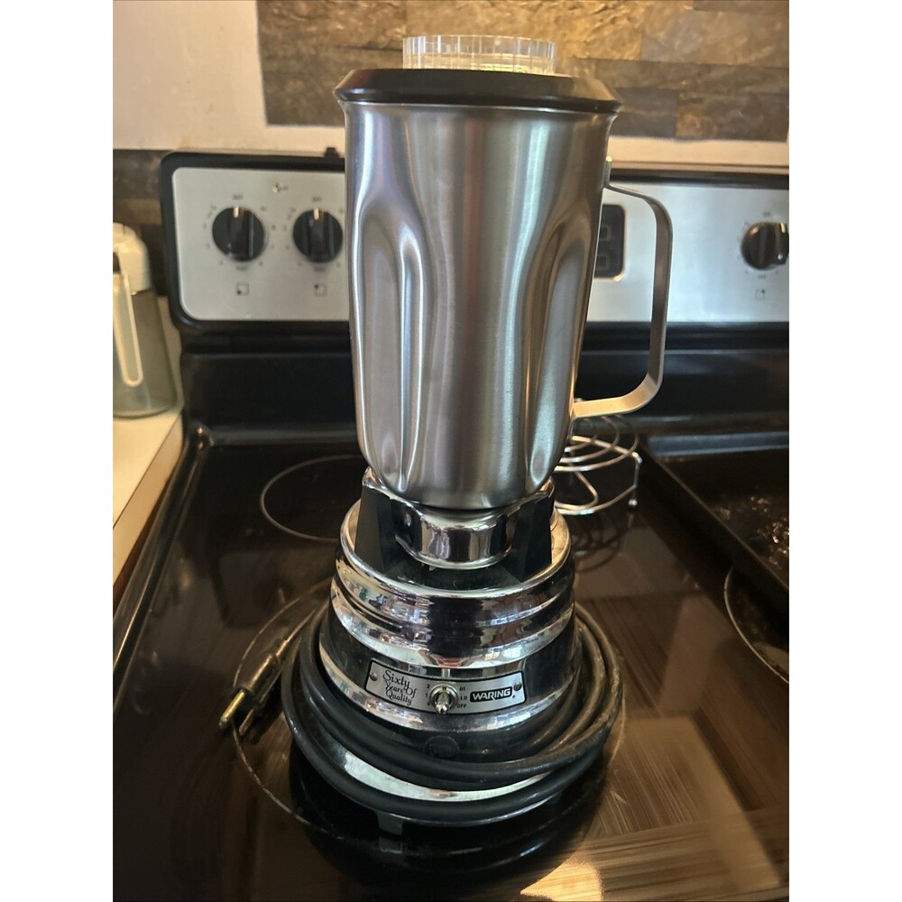 Waring Commercial Bar Blender, model 51bl27. 2 Speed. Stainless Container